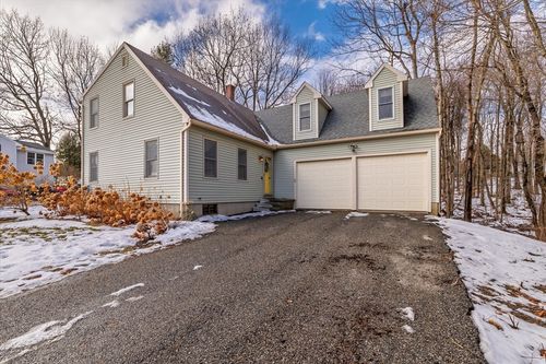 19 Fernwood Dr, Rutland, MA, 01543-1701 | Card Image