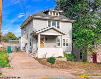 277 Carr Avenue, House other with 3 bedrooms, 2 bathrooms and null parking in Clarksburg WV | Image 1