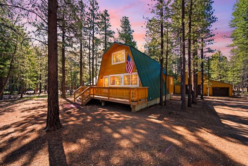 3320 Rockchuck Dr, Duck Creek Village, UT, 84762-7711 | Card Image