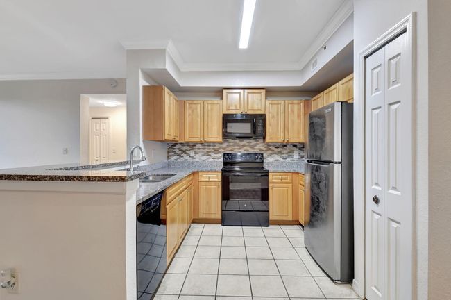 APT-108 - 15165 Michelangelo Blvd, Condo with 3 bedrooms, 2 bathrooms and null parking in Delray Beach FL | Image 5