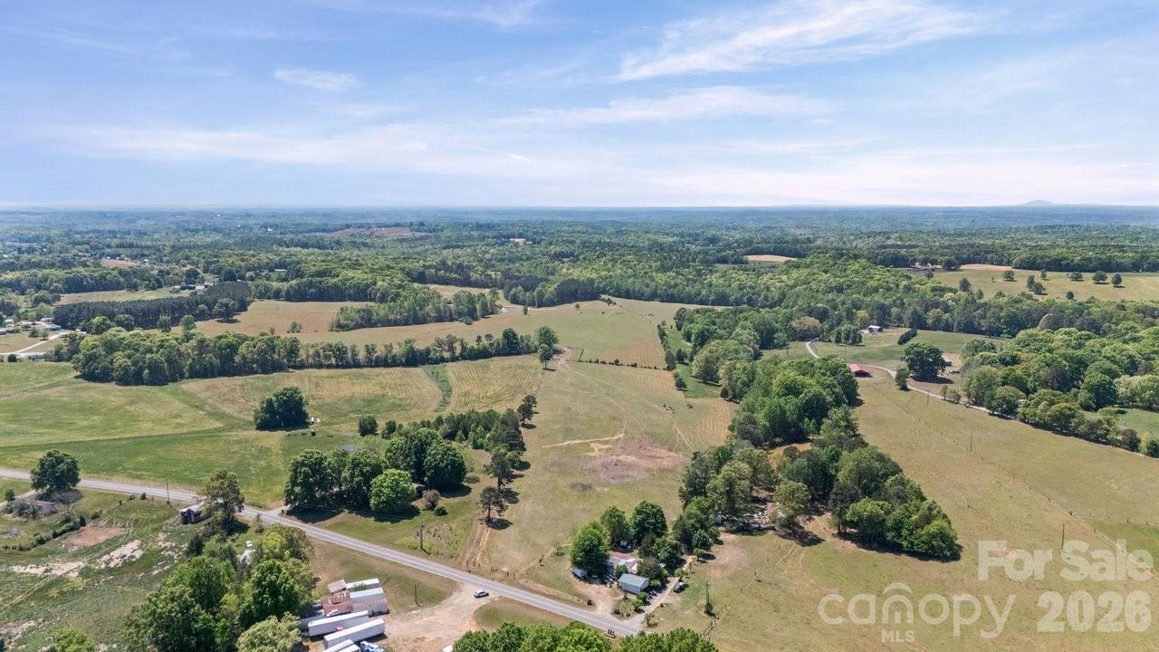 Land in Hiddenite 3