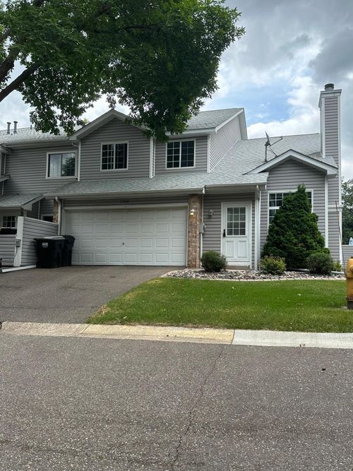 20-11036 Hanson Blvd Nw, Coon Rapids, MN, 55433-7216 | Card Image