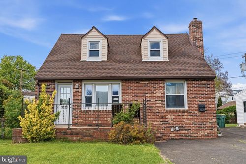 3523 Dixon Ave, BRISTOL, PA, 19007-2519 | Card Image