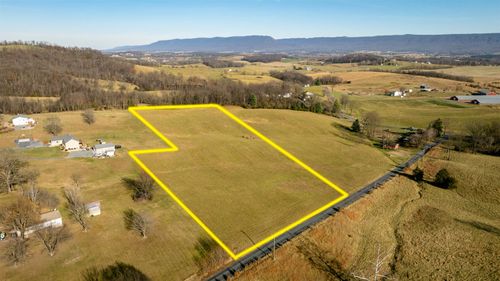 7 Flat Rock Rd, NEW MARKET, VA, 22844 | Card Image
