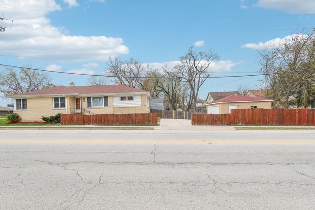 5800 Prospect Ave, House other with 3 bedrooms, 2 bathrooms and 2 parking in Berkeley IL | Image 4