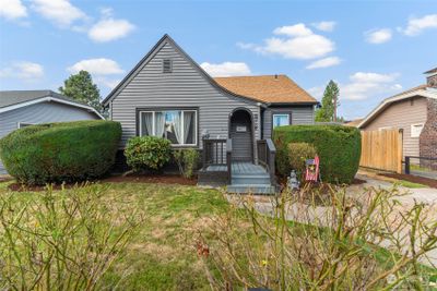 441 19th Avenue, House other with 3 bedrooms, 1 bathrooms and 1 parking in Longview WA | Image 1