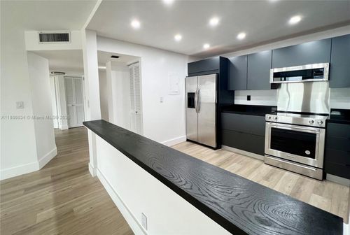 apt-b1613-1901 Brickell Ave, Miami, FL, 33129-1761 | Card Image