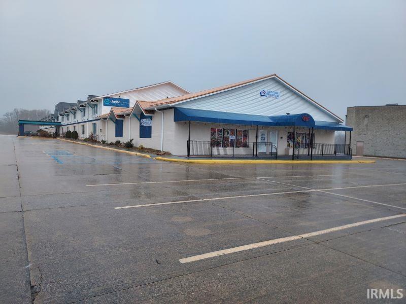 272 Brucke Strasse, Jasper, IN 47546-3400