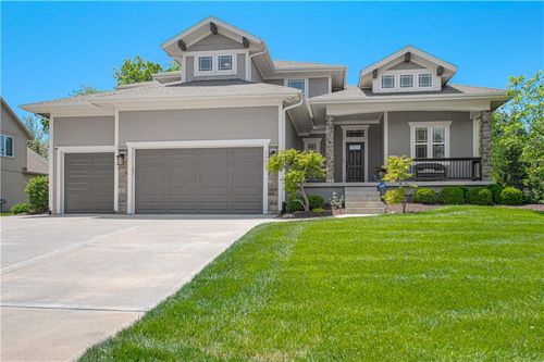 24031 W 121st St, Olathe, KS, 66061-6231 | Card Image