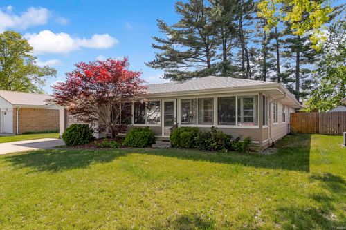 211 Lody Lane, Kokomo, IN, 46901-4103 | Card Image