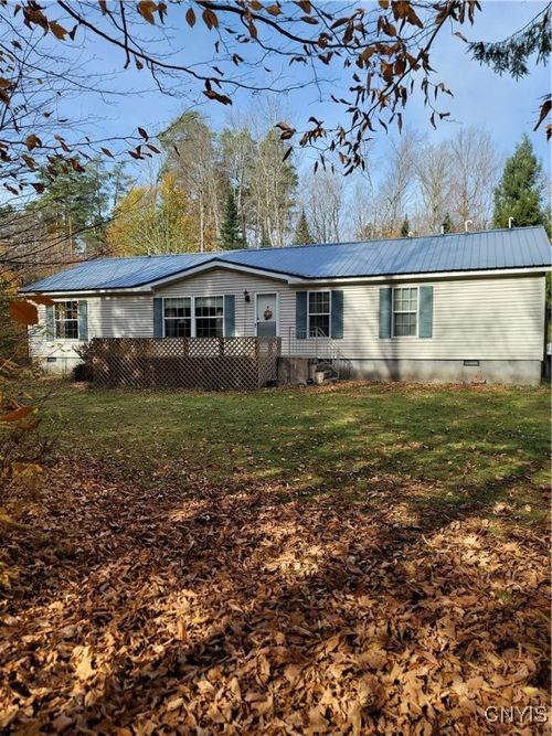 8090 Shore Dr, Alder Creek, NY, 13301-3522 | Card Image