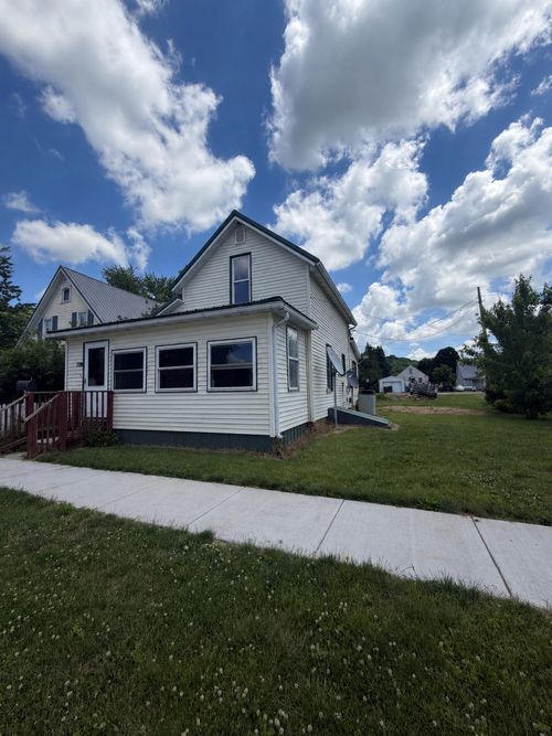 120 S Bagley Avenue, BAGLEY, WI, 53801-0019 | Card Image