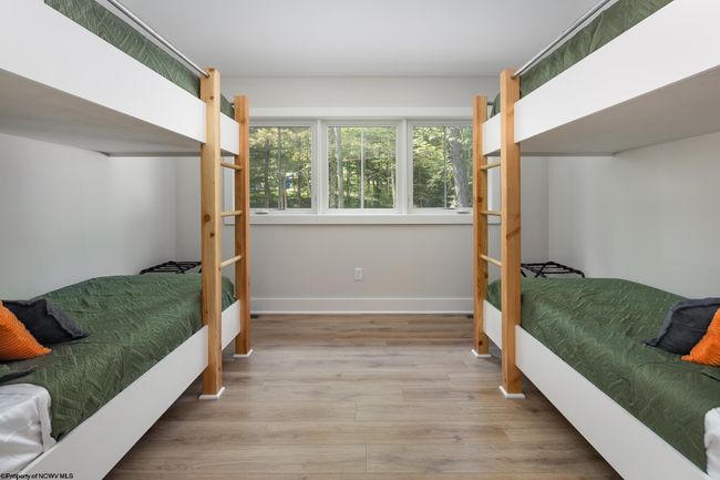 653 Watersound Trce, House other with 3 bedrooms, 3 bathrooms and 3 parking in Bruceton Mills WV | Image 24