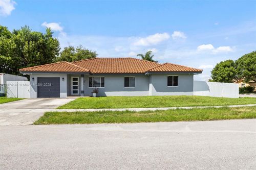 11120 Sw 138th St, Miami, FL, 33176-6419 | Card Image