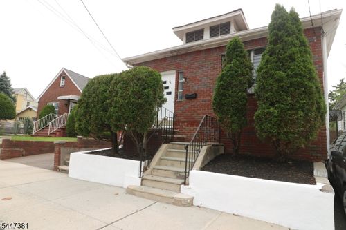 76 Clinton St, Belleville, NJ, 07109-2426 | Card Image