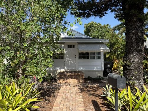 427 N J St, Lake Worth Beach, FL, 33460-3031 | Card Image