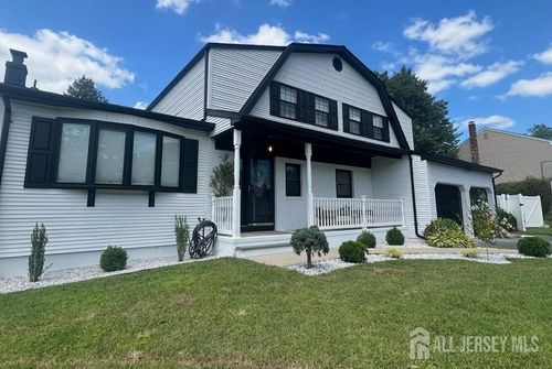 31 Wolfpack Rd, Hamilton, NJ, 08619-1350 | Card Image