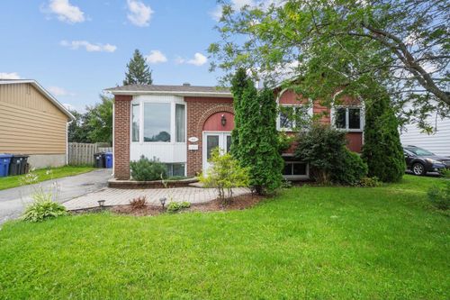 362 Rue Bourget, Vaudreuil Dorion, QC, J7V6N2 | Card Image