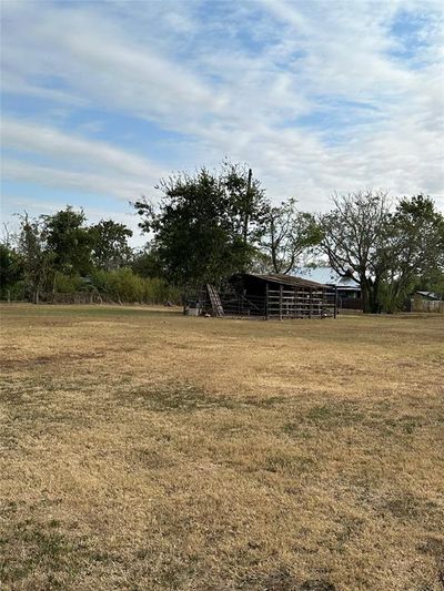 1132 Seydler Street, Home with 0 bedrooms, 0 bathrooms and null parking in Gonzales TX | Image 2