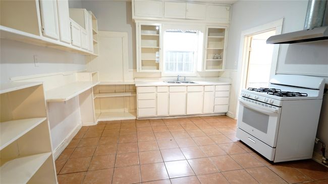 Kitchen view in the 5504 Texas one-story standalone unit. | Image 9