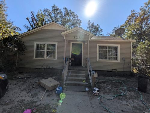 727 Waco St, Camden, AR, 71701-6139 | Card Image