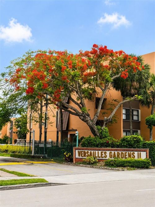 205-9440 W Flagler Street, Miami, FL, 33174 | Card Image
