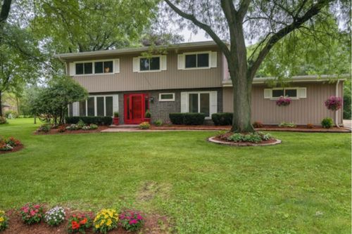 206 Julie Dr, Kankakee, IL, 60901-5971 | Card Image