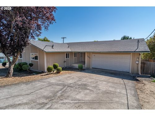 310 Nw Lost Ln, Winston, OR, 97496-8522 | Card Image