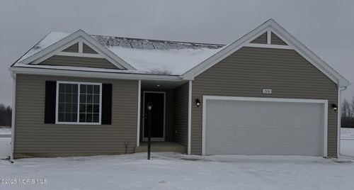 1500 Lee Ann Ave, Defiance, OH, 43512-7703 | Card Image