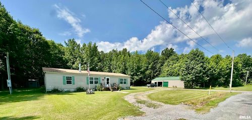 1409 W 5th St, West Frankfort, IL, 62896-1894 | Card Image