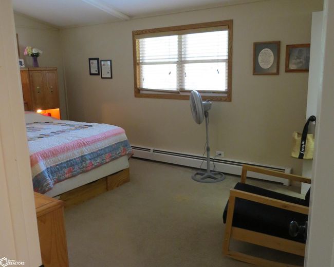 181 Center Point Dr, Home with 3 bedrooms, 2 bathrooms and 5 parking in Montezuma IA | Image 27