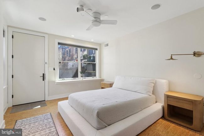 767 S 12 Th St, Townhouse with 5 bedrooms, 4 bathrooms and null parking in PHILADELPHIA PA | Image 17