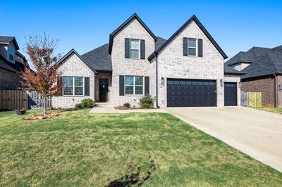 1202 Sw Clarendon Avenue, House other with 4 bedrooms, 3 bathrooms and null parking in Bentonville AR | Image 2