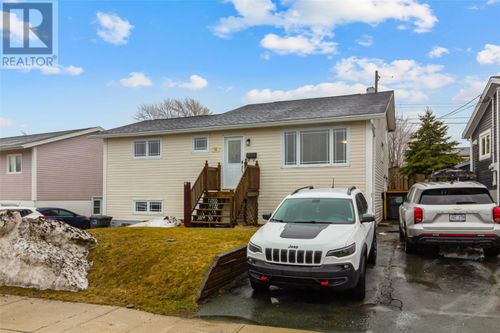 15 Donovan St, Mount Pearl, NL, A1N2C5 | Card Image