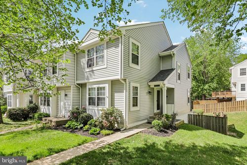 15301 Waters Edge Ct, DUMFRIES, VA, 22025-3084 | Card Image