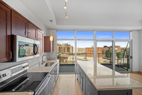 509-106 W Seeboth Street, Milwaukee, WI, 53204 | Card Image
