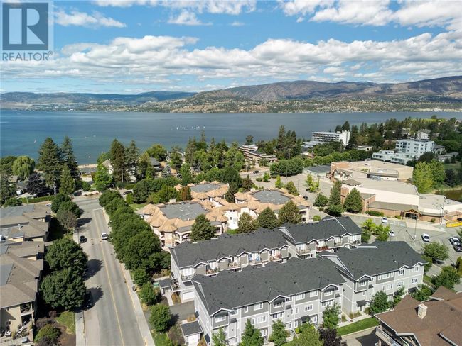 16 - 644 Lequime Rd, Townhouse with 4 bedrooms, 4 bathrooms and 2 parking in Kelowna BC | Image 21