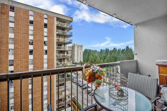 905 - 2016 Fullerton Avenue, Condo with 1 bedrooms, 1 bathrooms and 1 parking in North Vancouver BC | Image 3