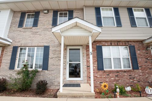 5-31 Fetzer Dr, Bloomington, IL, 61704 | Card Image
