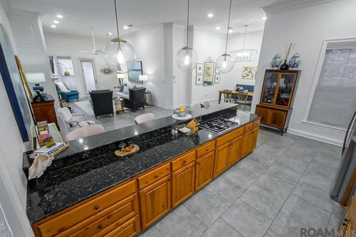 4258 Bluebonnet Rd, Baton Rouge, LA, 70809-9662 | Card Image