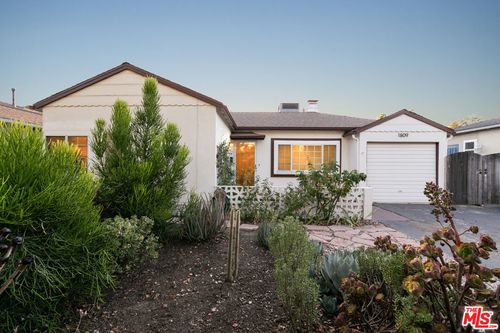 1809 N Rose St, Burbank, CA, 91505 | Card Image