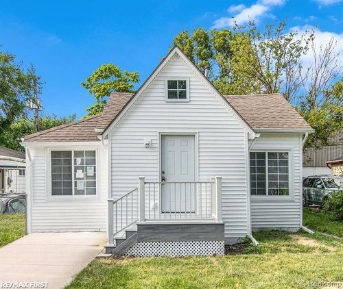 11099 Dodge Ave, Warren, MI, 48089-2405 | Card Image