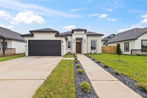 9618 N 71st Ln, Mission, TX, 78573-6112 | Card Image
