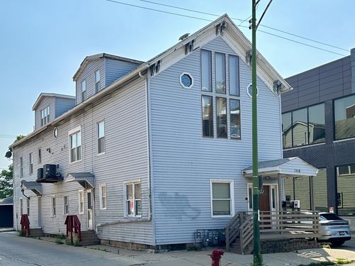 1r-2458 N Clybourn Ave, Chicago, IL, 60614-1960 | Card Image