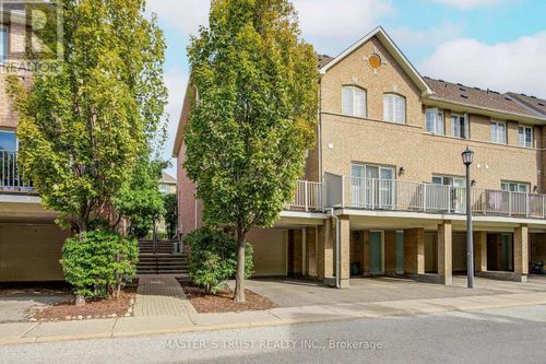 272-23 Observatory Lane, Richmond Hill, ON, L4C0M7 | Card Image