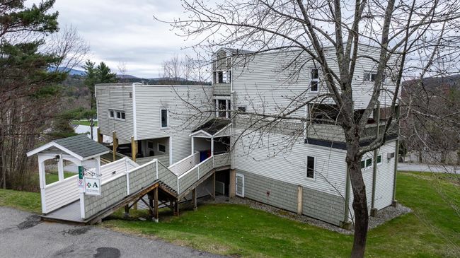 A-101 - 101 Mountainside Drive, Condo with 1 bedrooms, 1 bathrooms and null parking in Stowe VT | Image 2