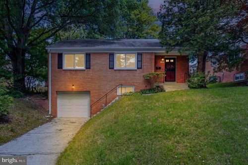 1102 Jackson Ave, Takoma Park, MD, 20912-7533 | Card Image