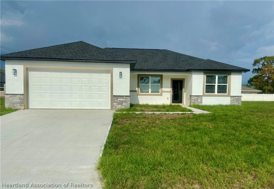 Kyra Ave, Sebring, FL 33872