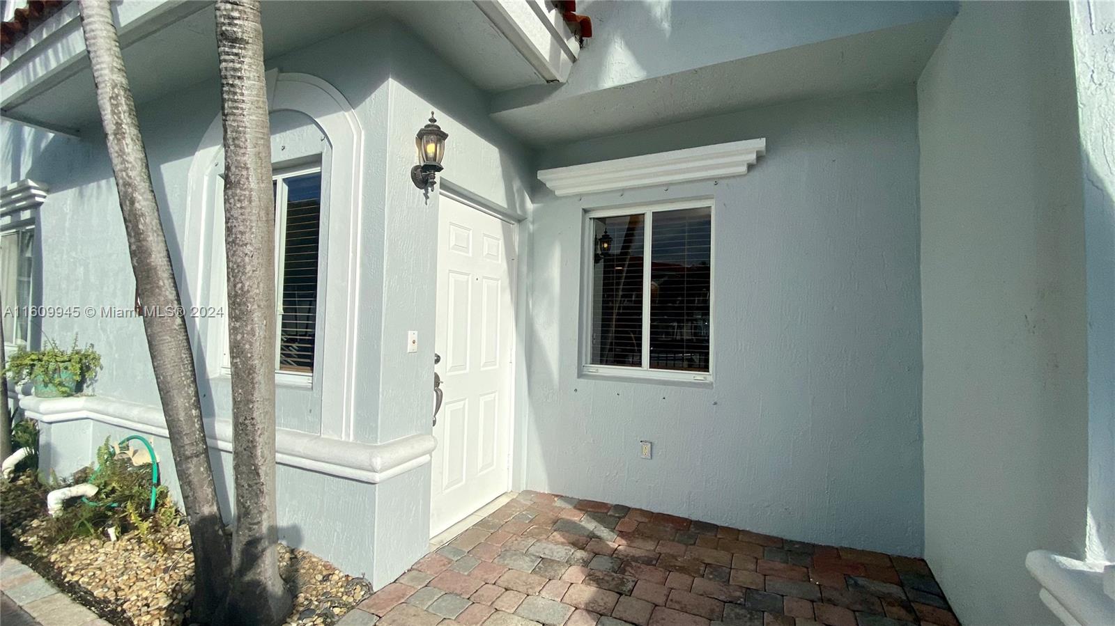 18th Dr, North Miami, FL 33181