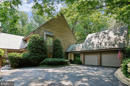 700 Belgrove Rd, MCLEAN, VA, 22101-1836 | Card Image